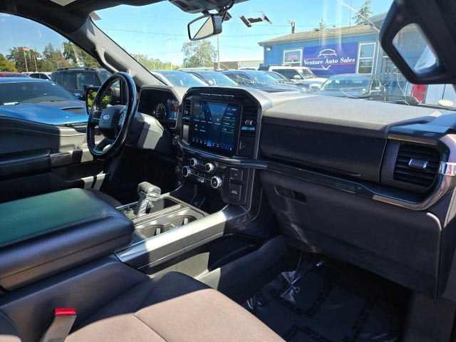 2022 Ford F-150 XLT Pickup 4D 5 1/2 ft