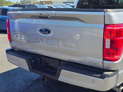 2022 Ford F-150 XLT Pickup 4D 5 1/2 ft