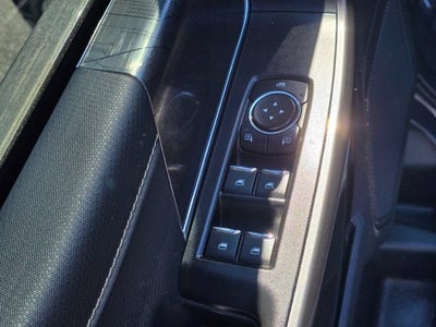 2022 Ford F-150 XLT Pickup 4D 5 1/2 ft