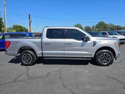2022 Ford F-150 XLT Pickup 4D 5 1/2 ft
