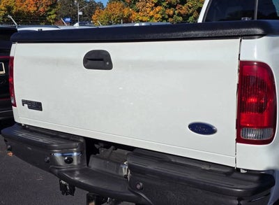 2004 Ford Super Duty F-350 SRW Lariat Pickup 4D 8 ft