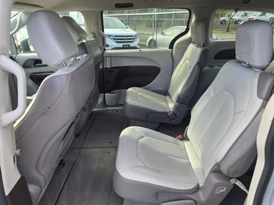 2021 Chrysler Voyager LXI