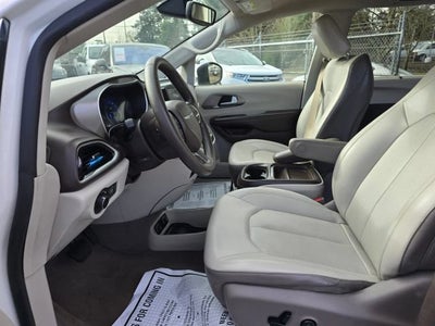 2021 Chrysler Voyager LXI