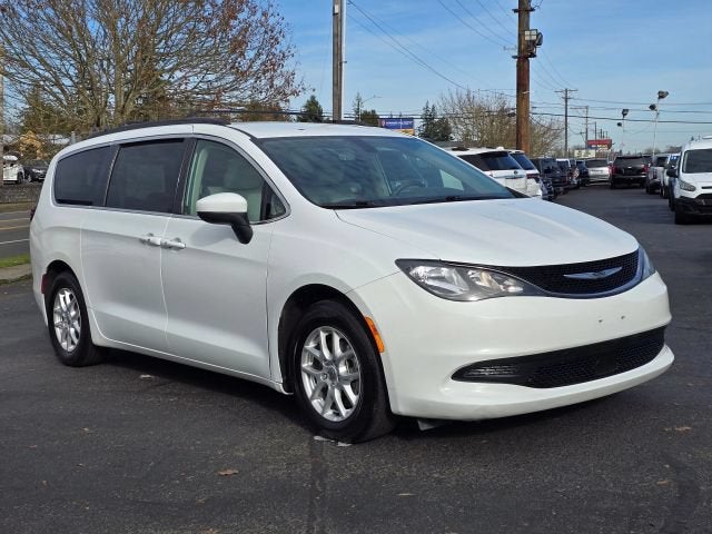 2021 Chrysler Voyager LXI