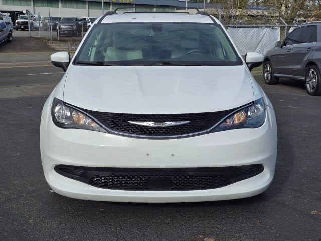 2021 Chrysler Voyager LXI