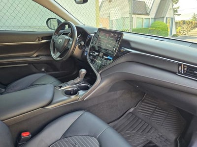 2024 Toyota Camry SE Sedan 4D