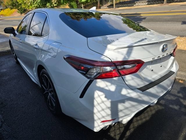 2024 Toyota Camry SE Sedan 4D