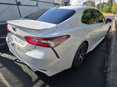 2024 Toyota Camry SE Sedan 4D