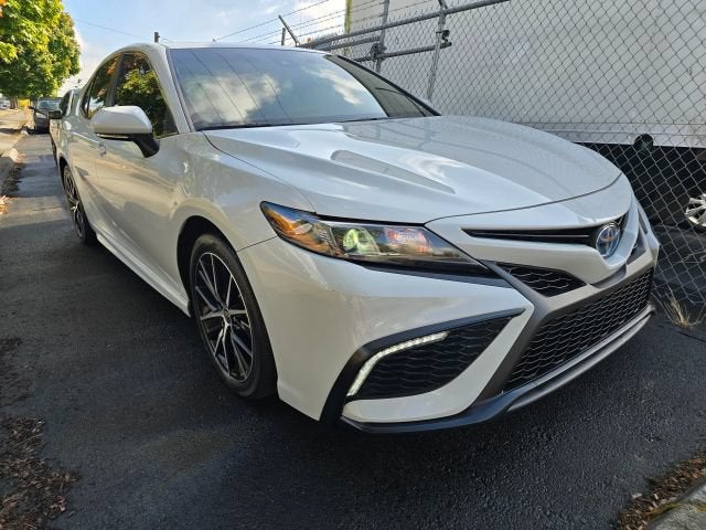 2024 Toyota Camry SE Sedan 4D