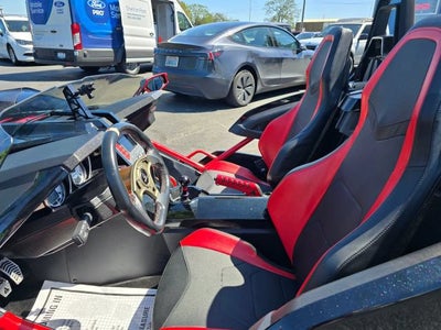 2016 Polaris Slingshot SL Base