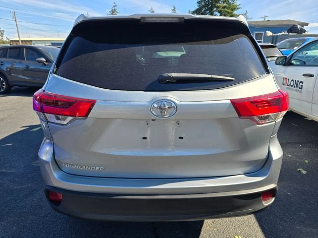 2019 Toyota Highlander LE Sport Utility 4D