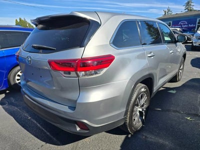 2019 Toyota Highlander LE Sport Utility 4D