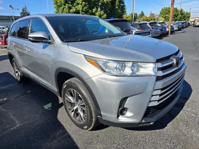 2019 Toyota Highlander LE Sport Utility 4D