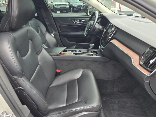 2019 Volvo S60 Momentum