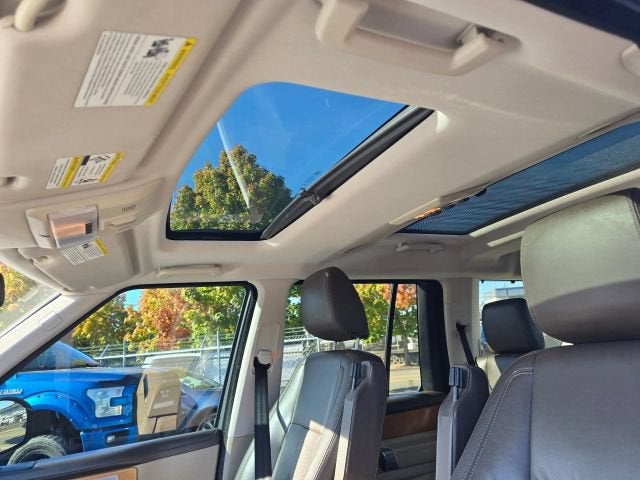 2015 Land Rover LR4 LUX