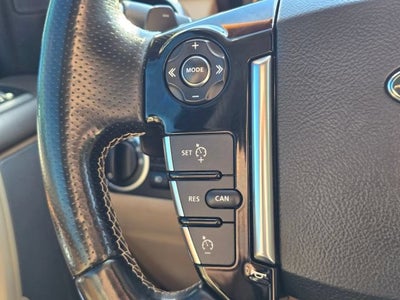 2015 Land Rover LR4 LUX