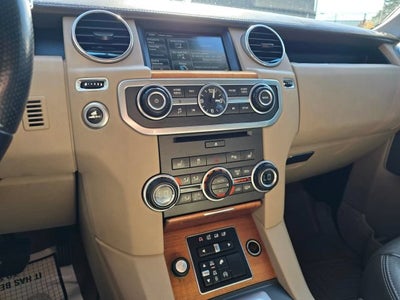 2015 Land Rover LR4 LUX