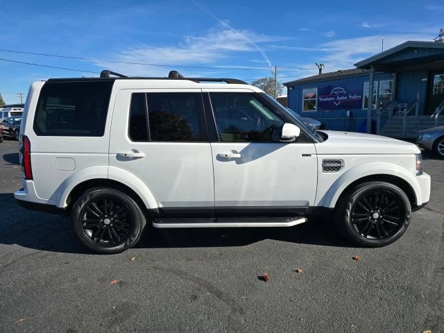2015 Land Rover LR4 LUX