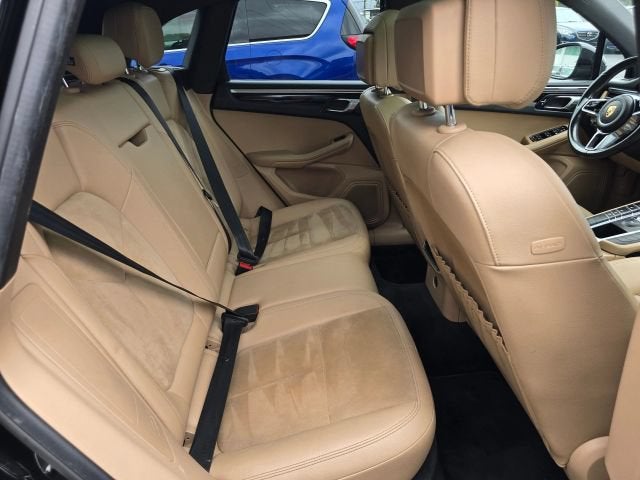 2019 Porsche Macan Sport Utility 4D