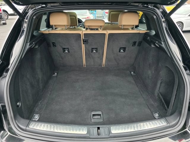 2019 Porsche Macan Sport Utility 4D