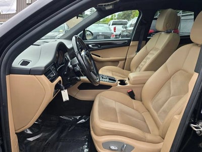 2019 Porsche Macan Sport Utility 4D