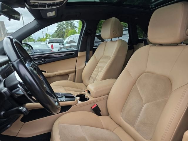 2019 Porsche Macan Sport Utility 4D