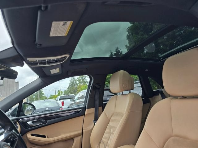 2019 Porsche Macan Sport Utility 4D