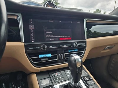 2019 Porsche Macan Sport Utility 4D