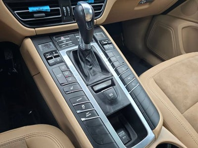 2019 Porsche Macan Sport Utility 4D