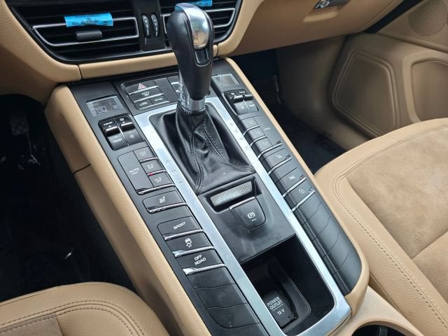 2019 Porsche Macan Sport Utility 4D