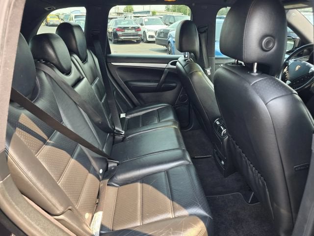 2010 Porsche Cayenne Sport Utility 4D